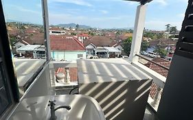 Mona House Phuket